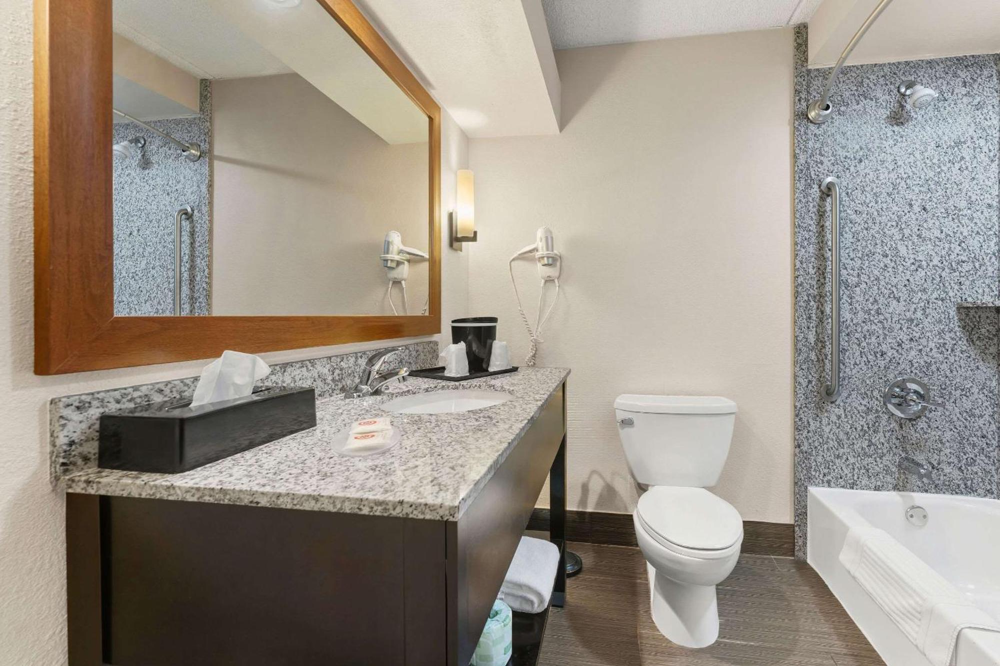 Comfort Inn Lehigh Valley West Fogelsville Kültér fotó