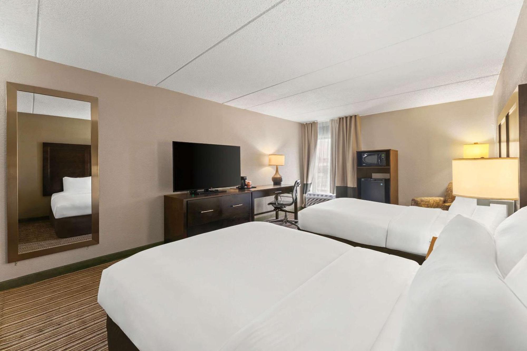 Comfort Inn Lehigh Valley West Fogelsville Kültér fotó